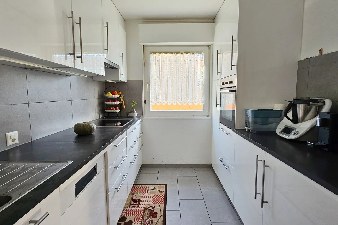 Casa unifamiliare al confine della foresta - Foto 5 di 14