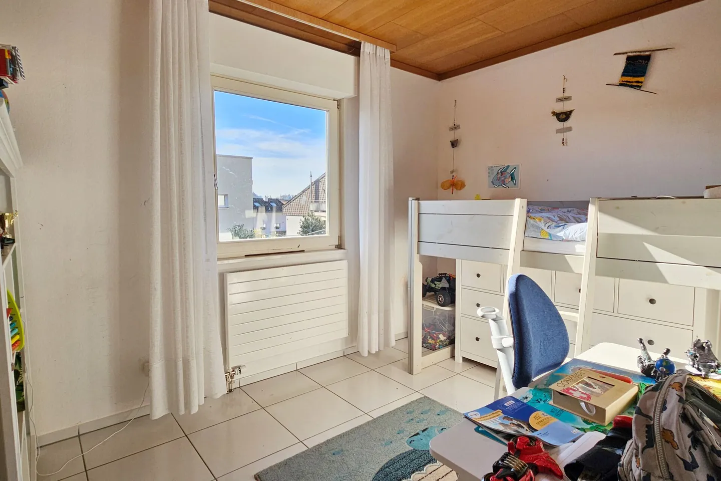 Casa unifamiliare al confine della foresta - Foto 7 di 14