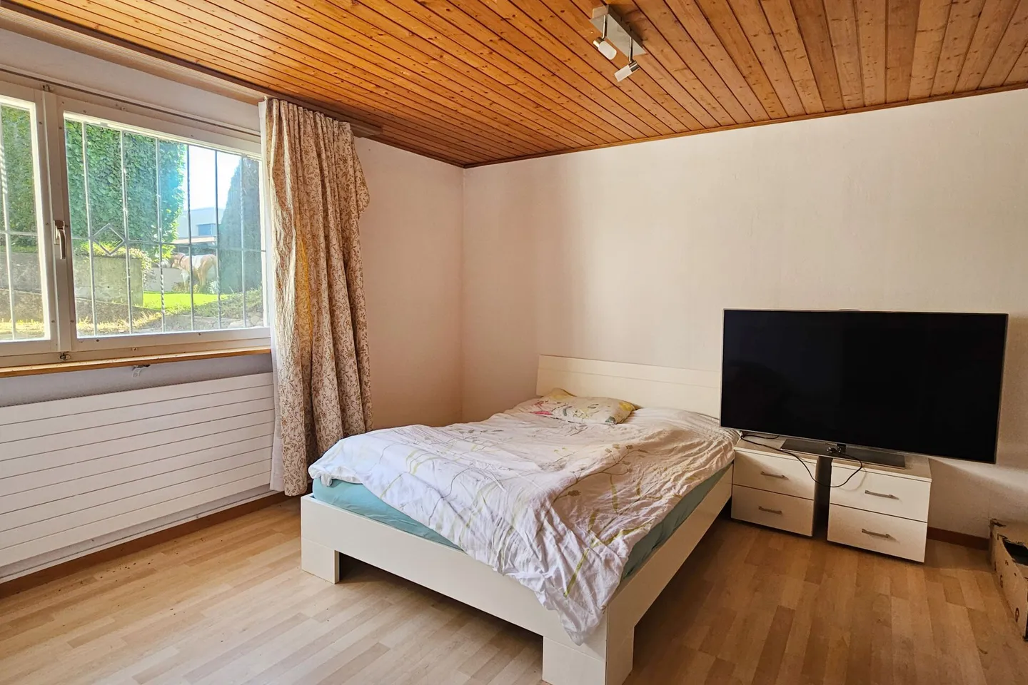 Casa unifamiliare al confine della foresta - Foto 9 di 14