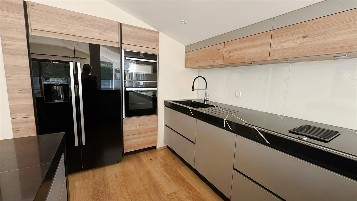 Villa 5.5 stanze - Foto 3 di 10