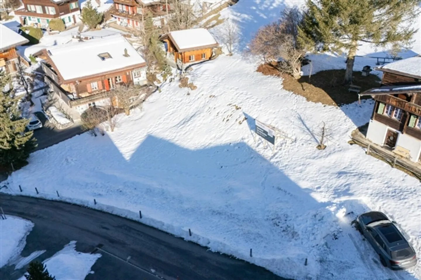 Terrain de construction exclusif dans le meilleur emplacement ensoleillé à Grindelwald - Vivre avec vue panoramique, idéal pour une maison unifamiliale ou bifamiliale - Photo 4 sur 16
