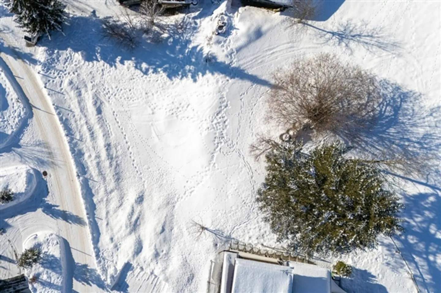 Terrain de construction exclusif dans le meilleur emplacement ensoleillé à Grindelwald - Vivre avec vue panoramique, idéal pour une maison unifamiliale ou bifamiliale - Photo 9 sur 16