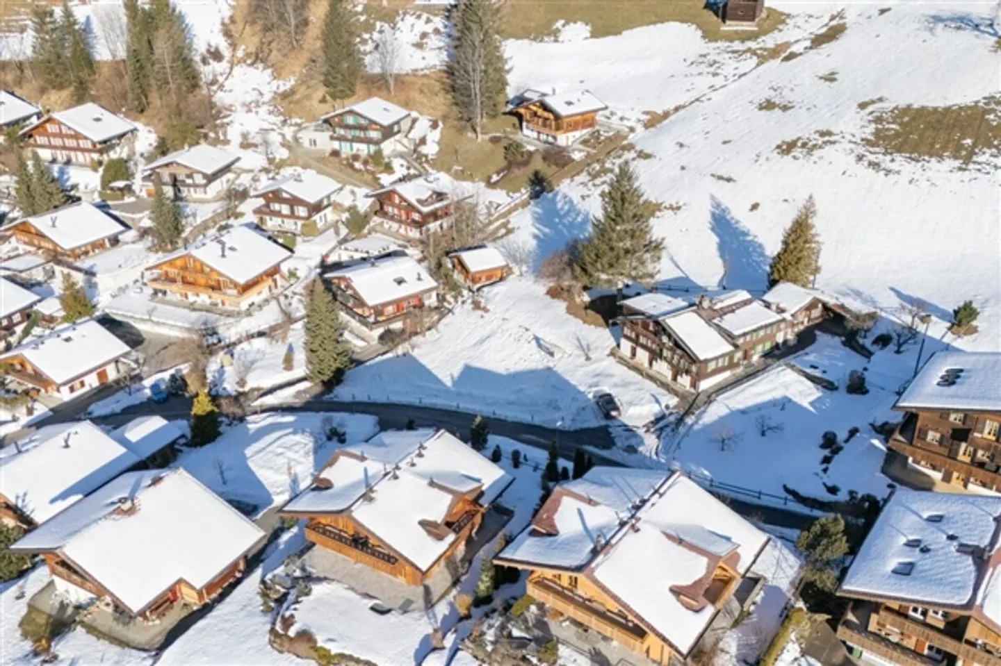 Terrain de construction exclusif dans le meilleur emplacement ensoleillé à Grindelwald - Vivre avec vue panoramique, idéal pour une maison unifamiliale ou bifamiliale - Photo 14 sur 16