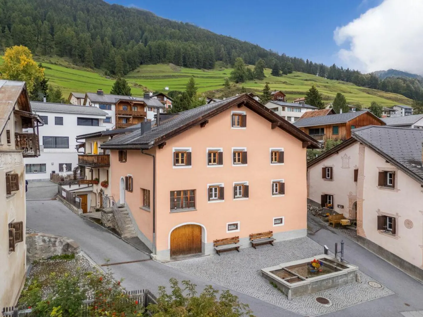 Vivere come in una favola di Schellen-Ursli. Appartamento di 4,5 stanze a Ftan-Pitschen - Foto 1 di 21