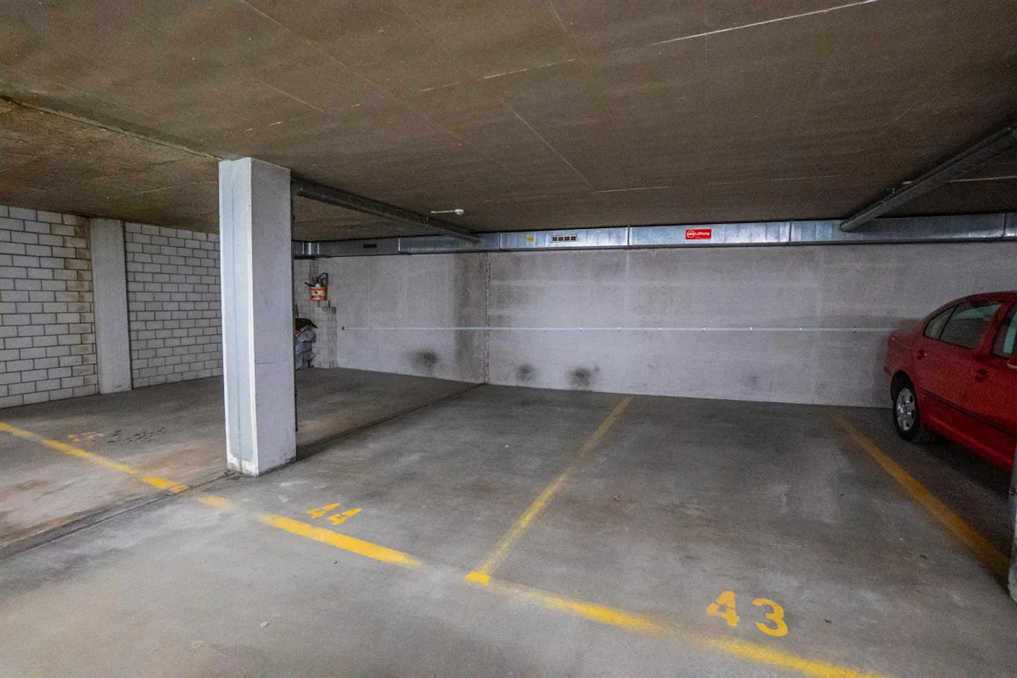 Felicità abitativa per famiglie con giardino su entrambi i lati - Foto 10 di 10