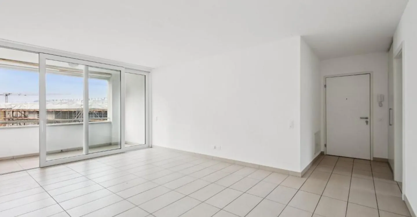 3.5 rooms in a strategic area for families with 2 free net rents! - Photo 3 of 8