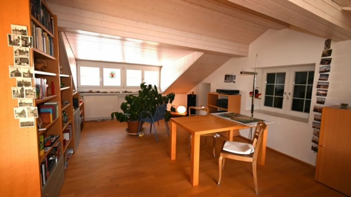 Casa residenziale ristrutturata con cura e stile con due appartamenti duplex e piano ufficio - Foto 19 di 20