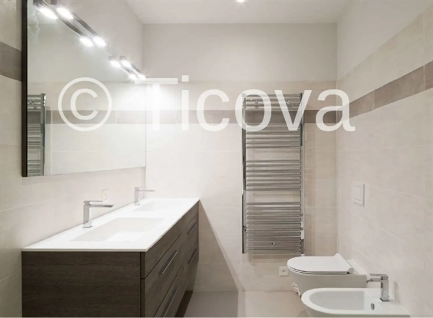 Villa in vendita - Foto 7 di 11