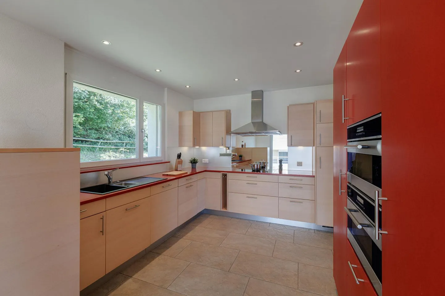 Above the rooftops of Zuzwil - Photo 10 of 18