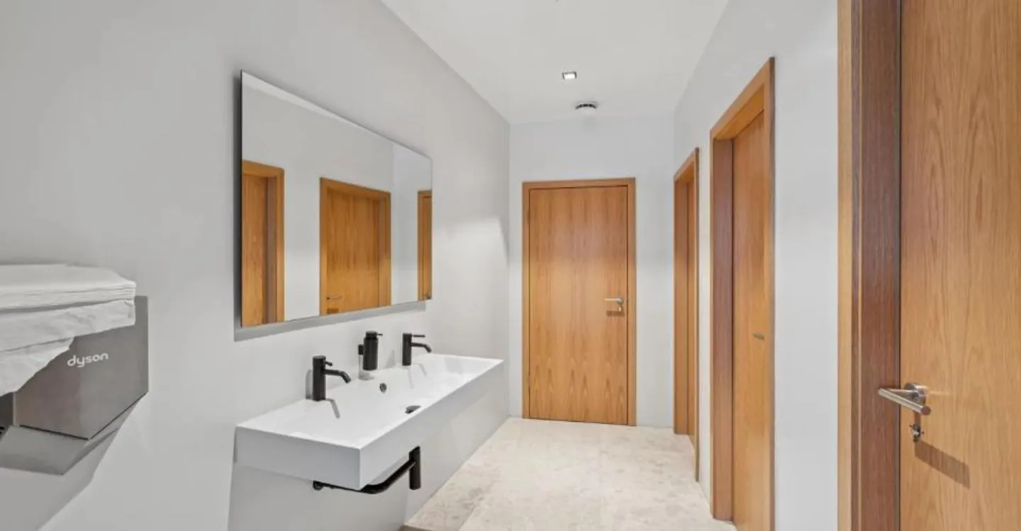 Espace de Bureau Moderne - Photo 3 sur 12