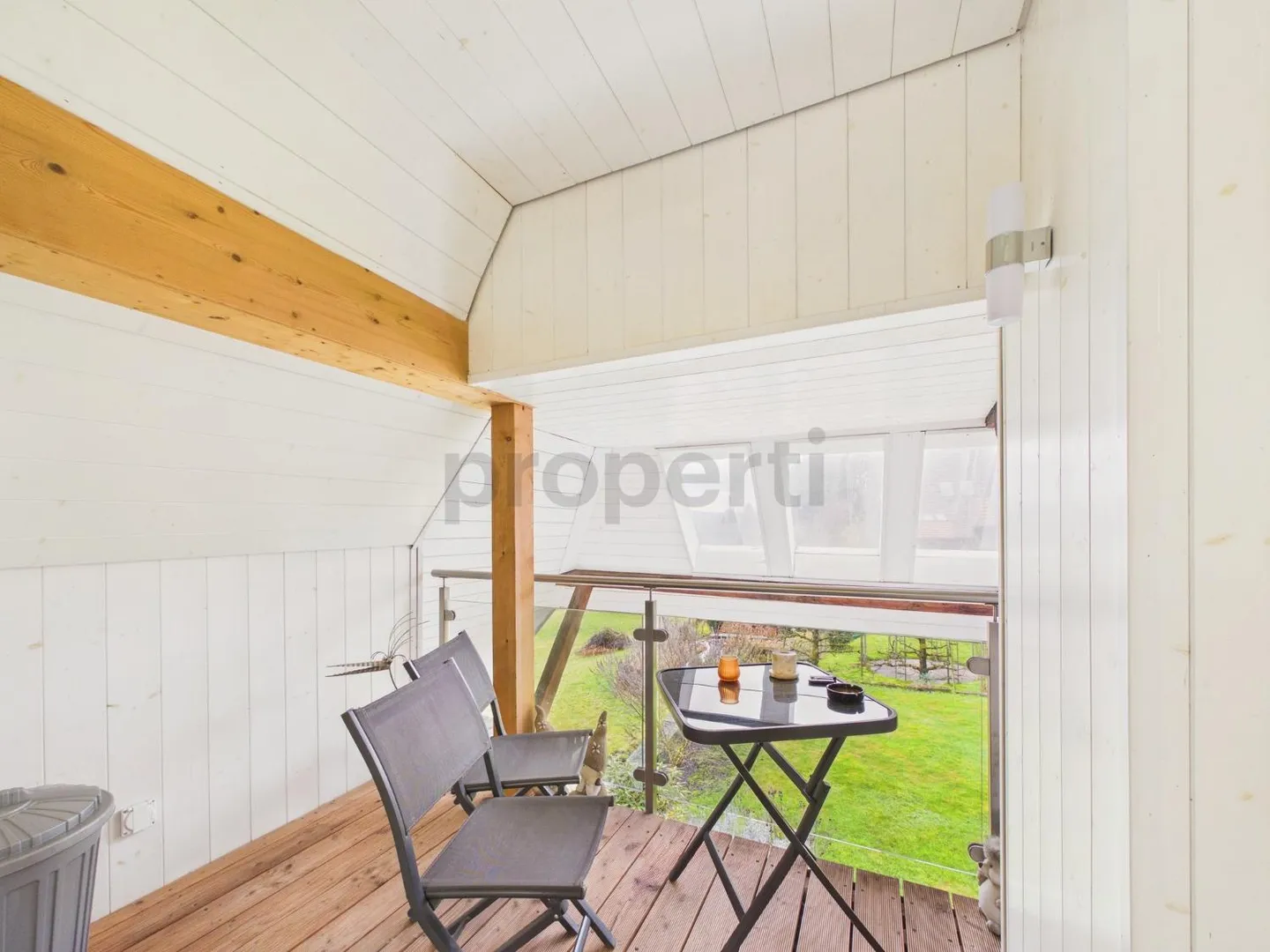 Renovated 4.5-room maisonette in historic farmhouse with balcony, Rothrist AG - Photo 10 of 13