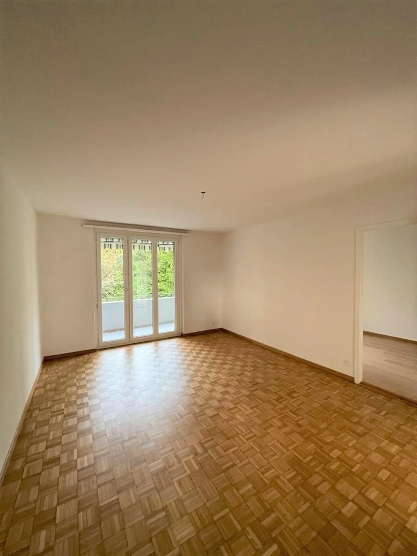 Votre nouvel appartement dans le vert ? Contrat de location limité jusqu'au 30.09.2027 - Photo 2 sur 10