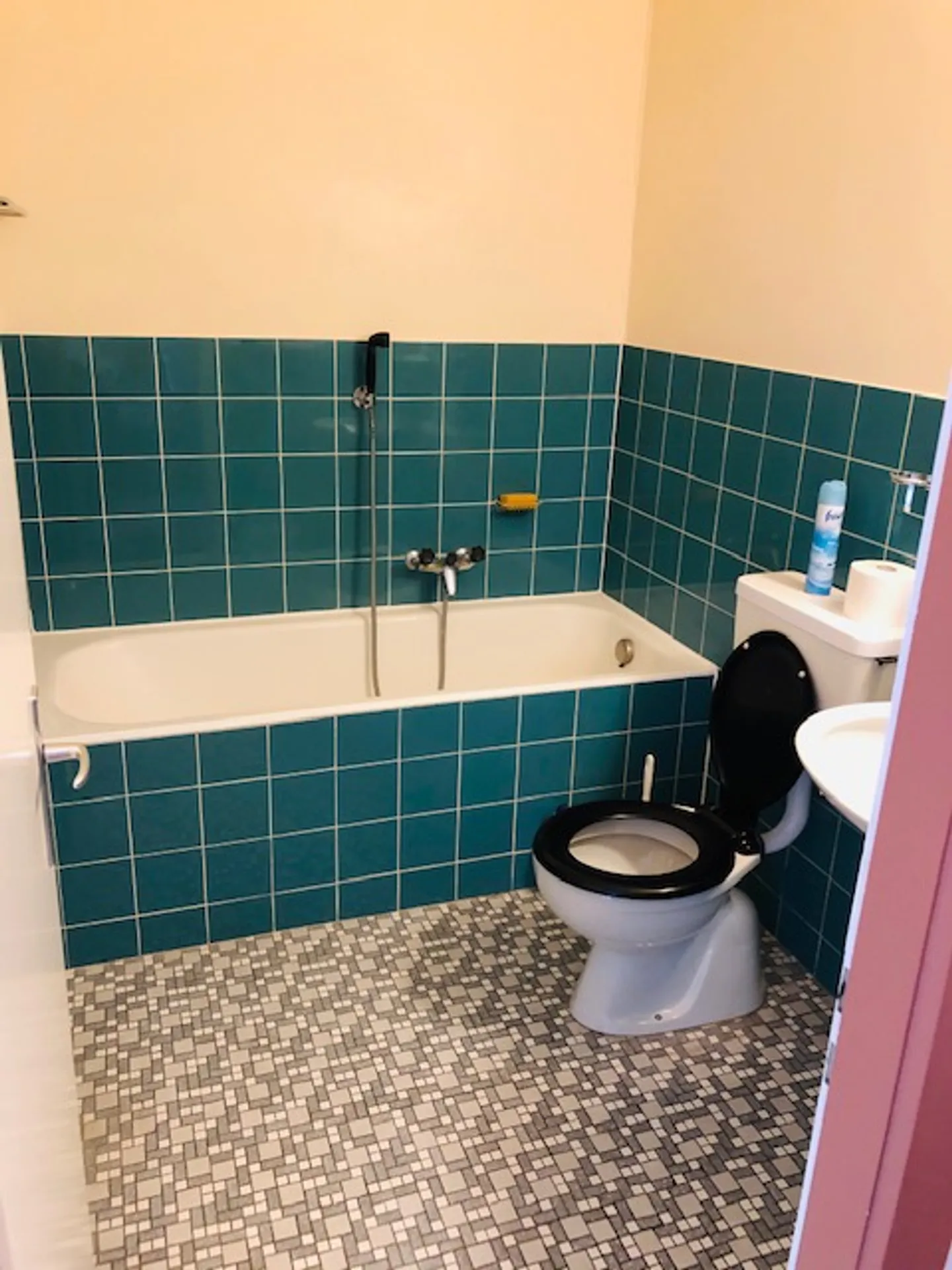 Cabinet Médical Spacieux Près de la Gare - Photo 8 sur 8