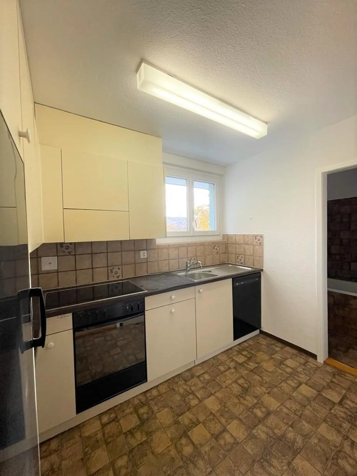 Votre nouvel appartement dans le vert ? Contrat de location limité jusqu'au 30.09.2027 - Photo 6 sur 10