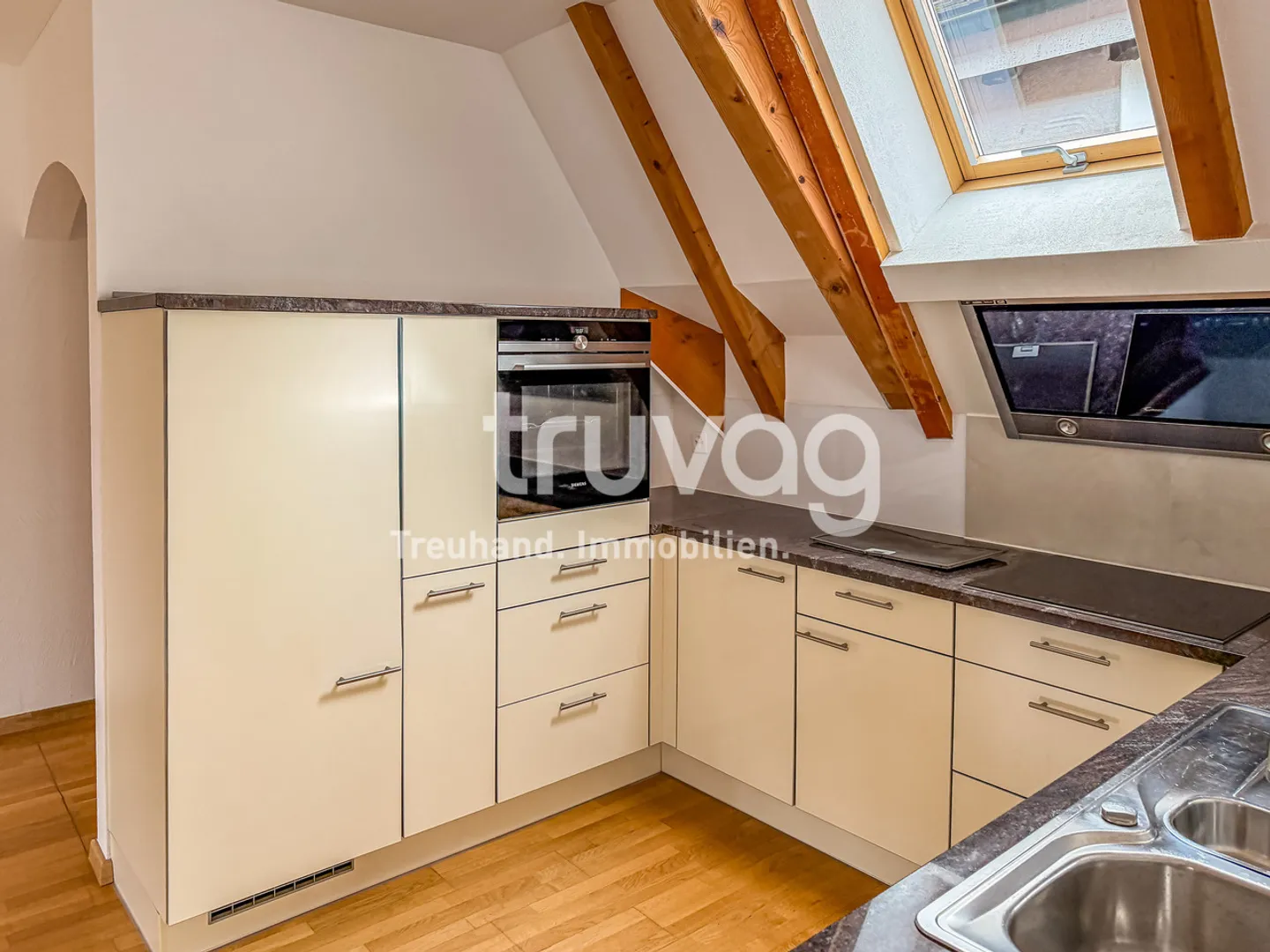 Geräumiges Familienhaus mit Potenzial - Foto 11 von 13