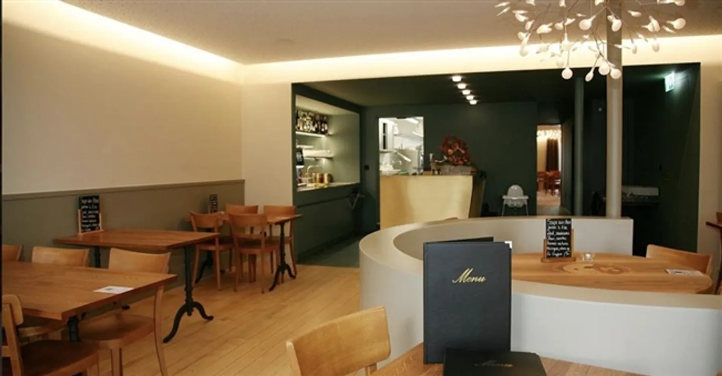 Restaurant 4 Zimmer - Foto 1 von 6