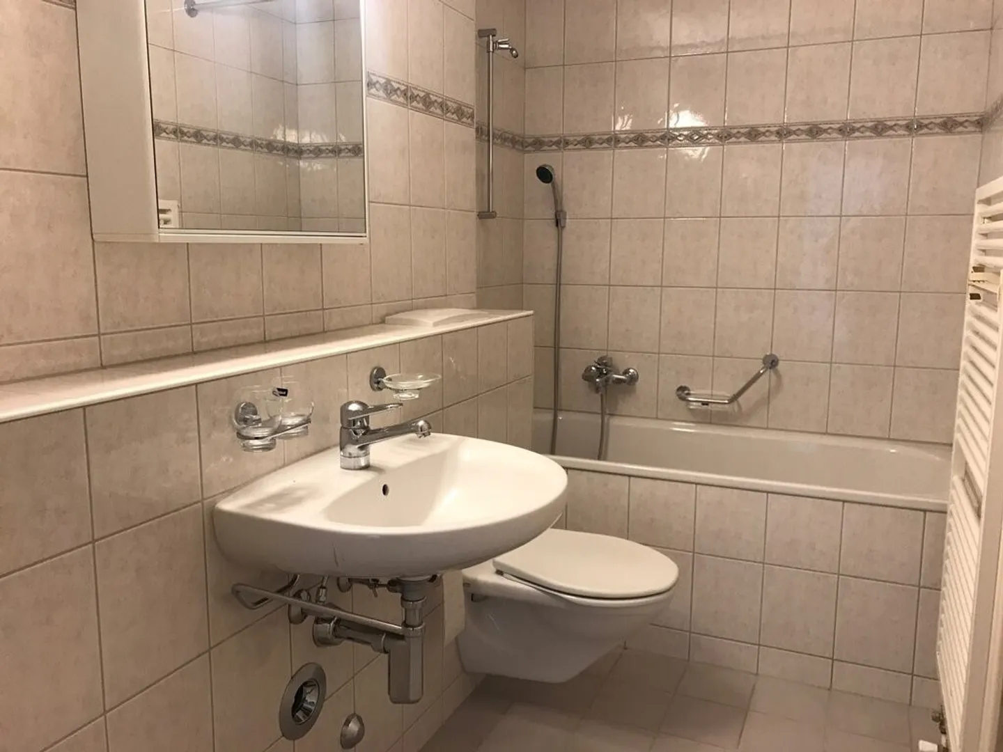 Idyllic Living in the Green - Photo 4 of 5