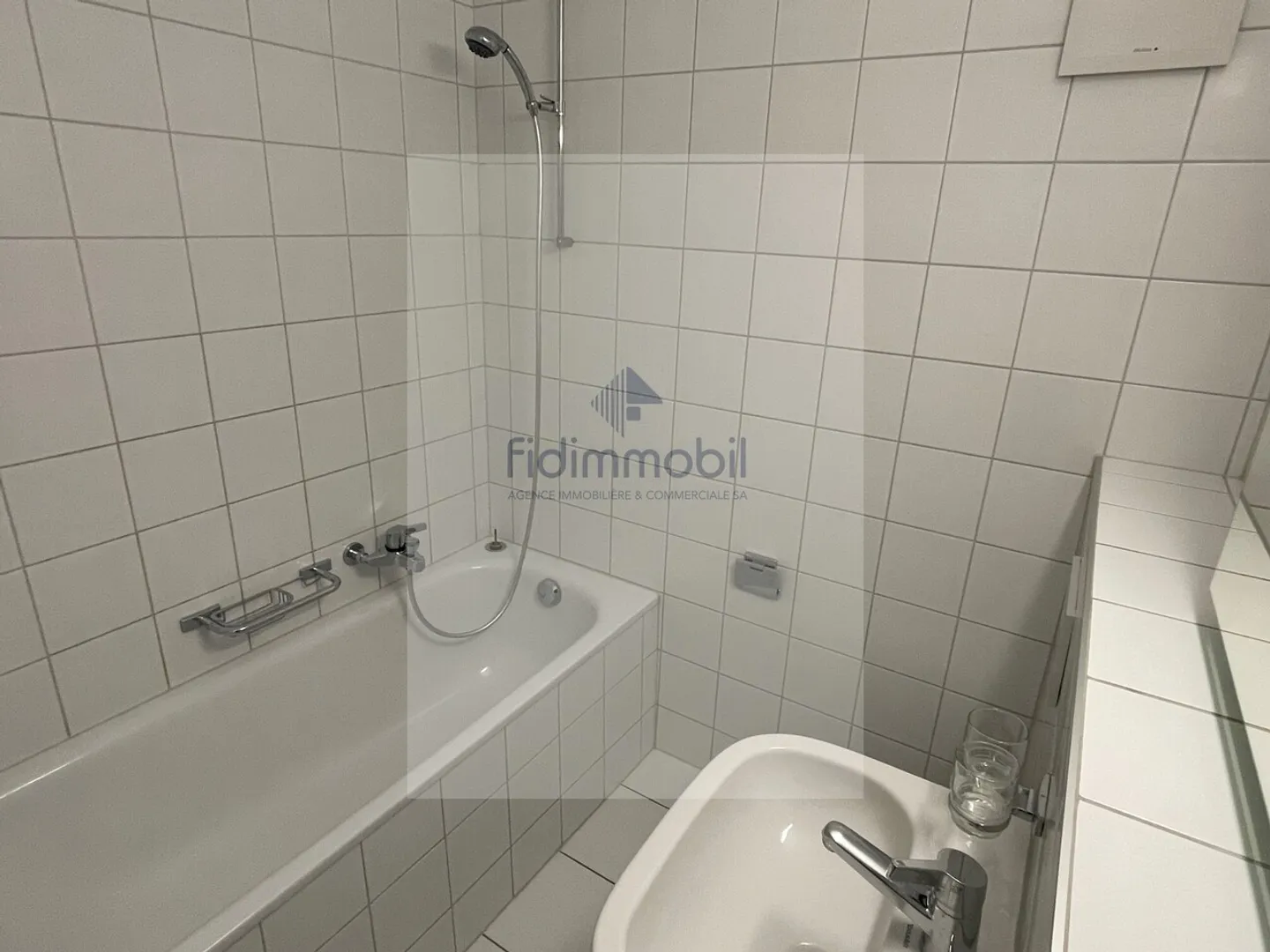 Spacious 4.5-room apartment with balcony, cellar, and attic - Photo 6 of 8