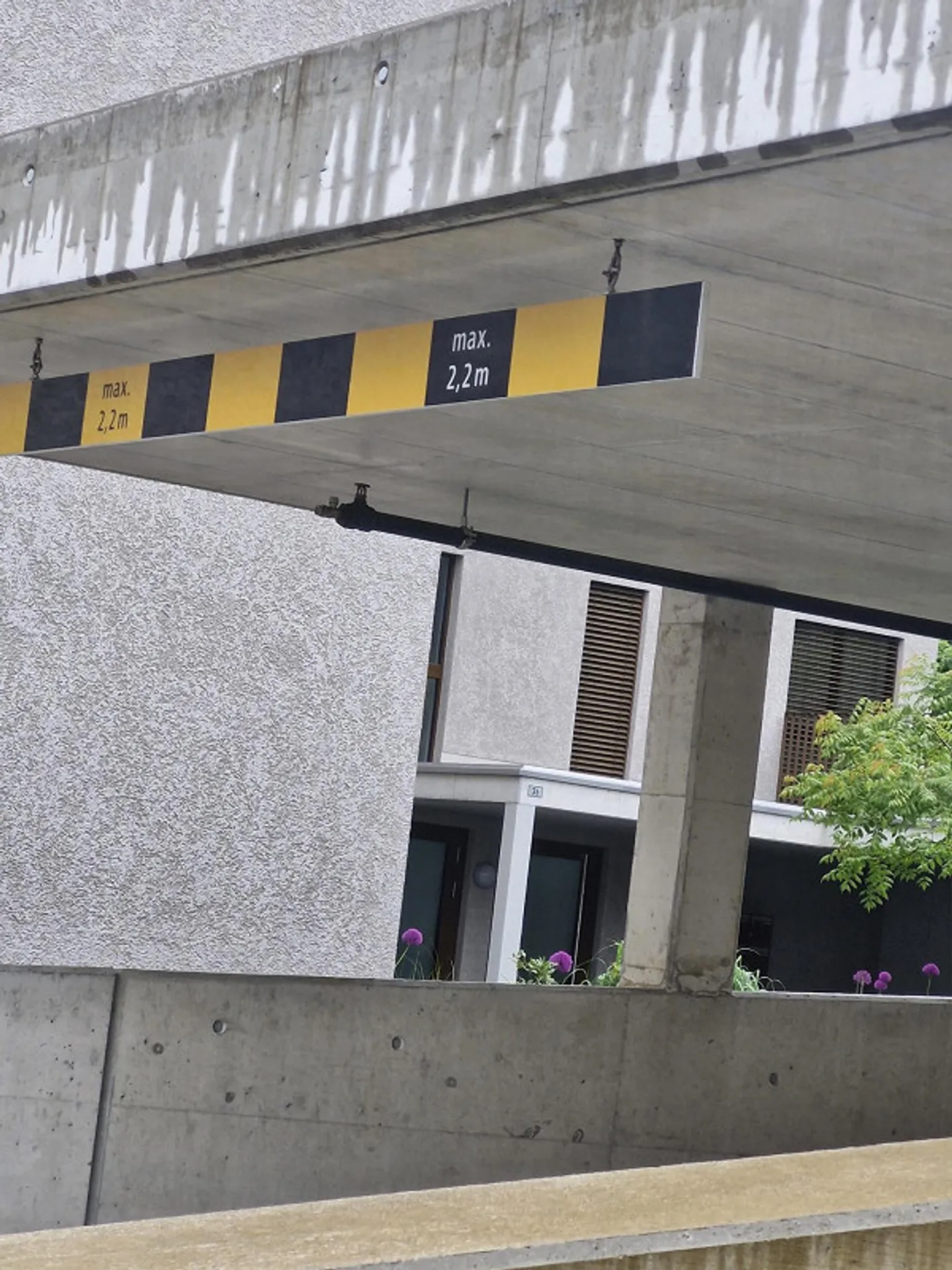 Parking spaces for rent in Goldau - Photo 3 of 3