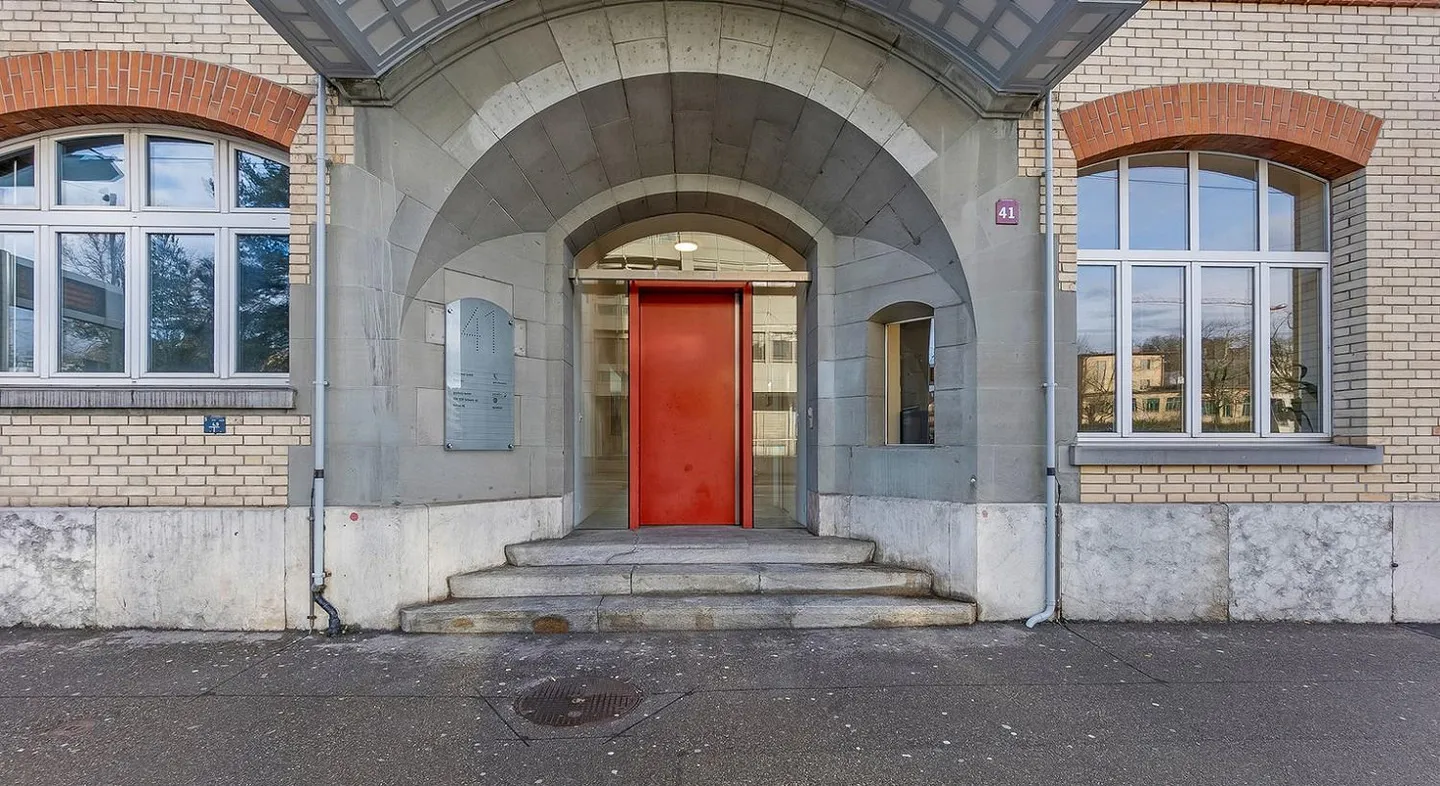 Benvenuti a Lokstadt: 239 m2 di spazi per uffici - Foto 2 di 8