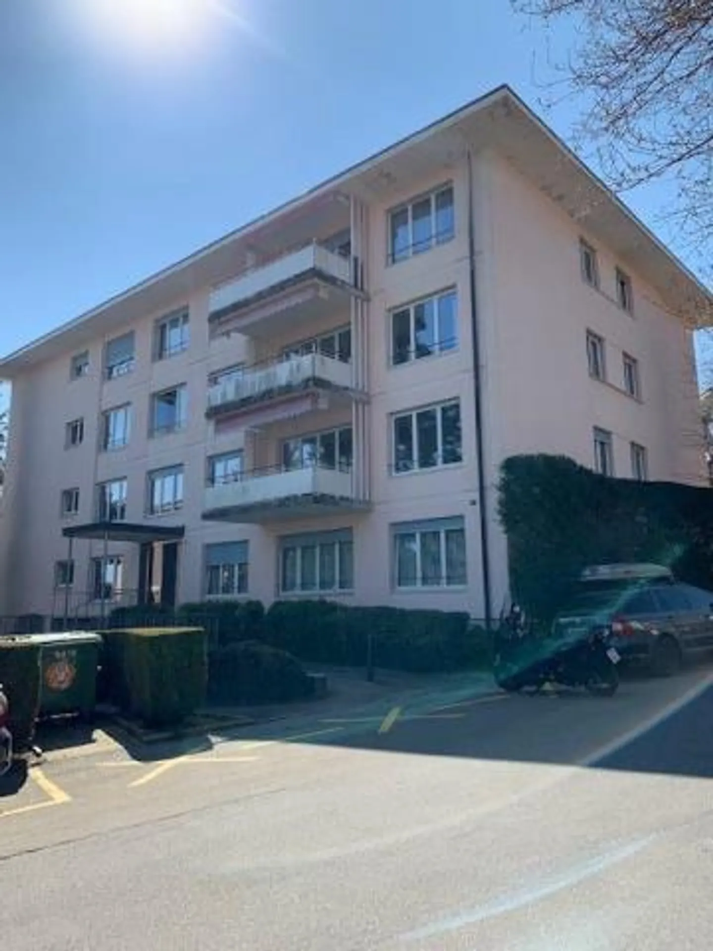 Posto auto aperto - Foto 1 di 2