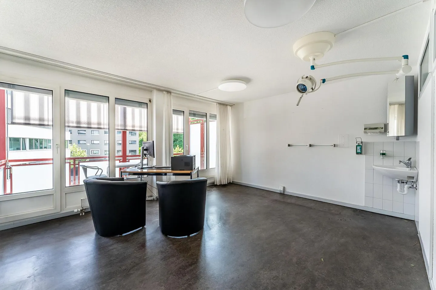 Attraktive Praxis/Büro an bester Lage am Schaffhauser Bahnhof - Foto 9 von 13