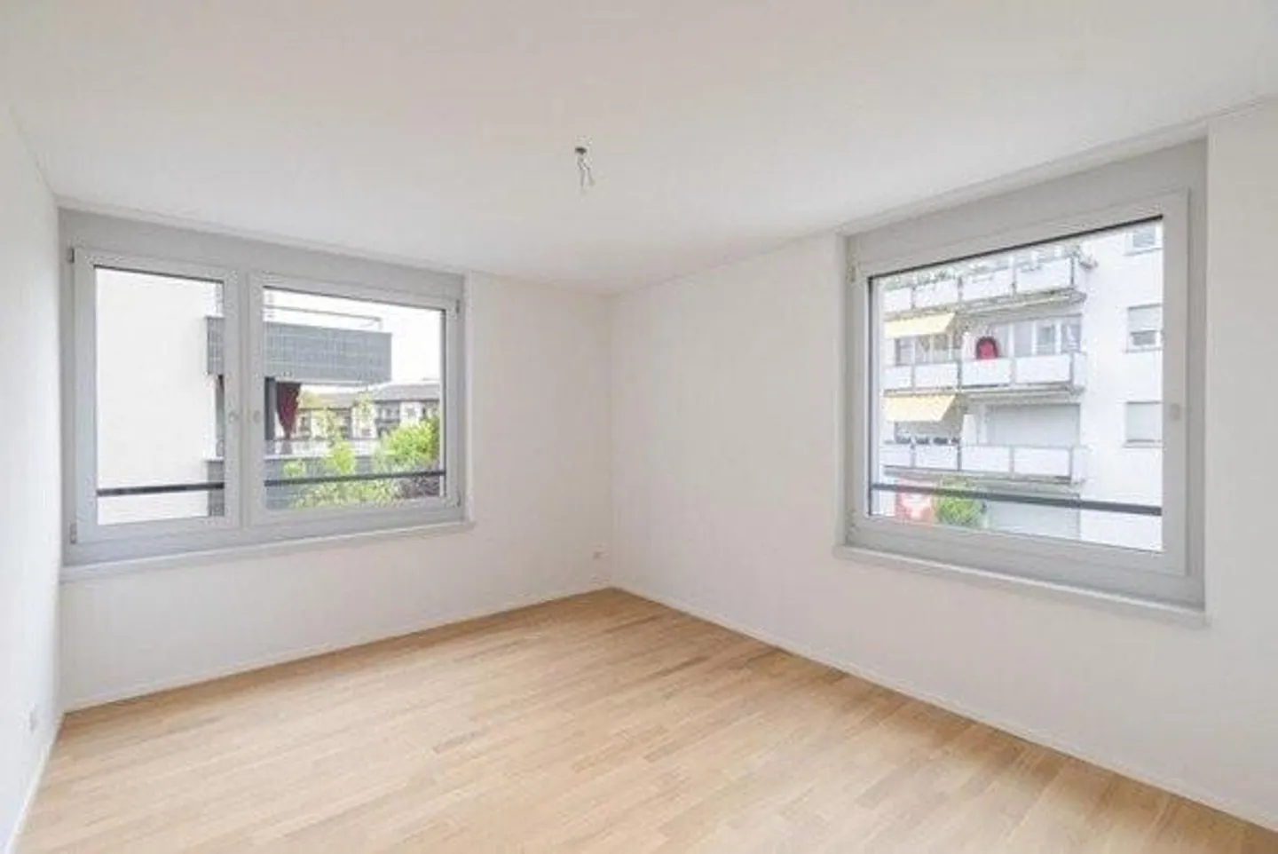 Appartamento moderno di 4,5 stanze - Foto 3 di 5