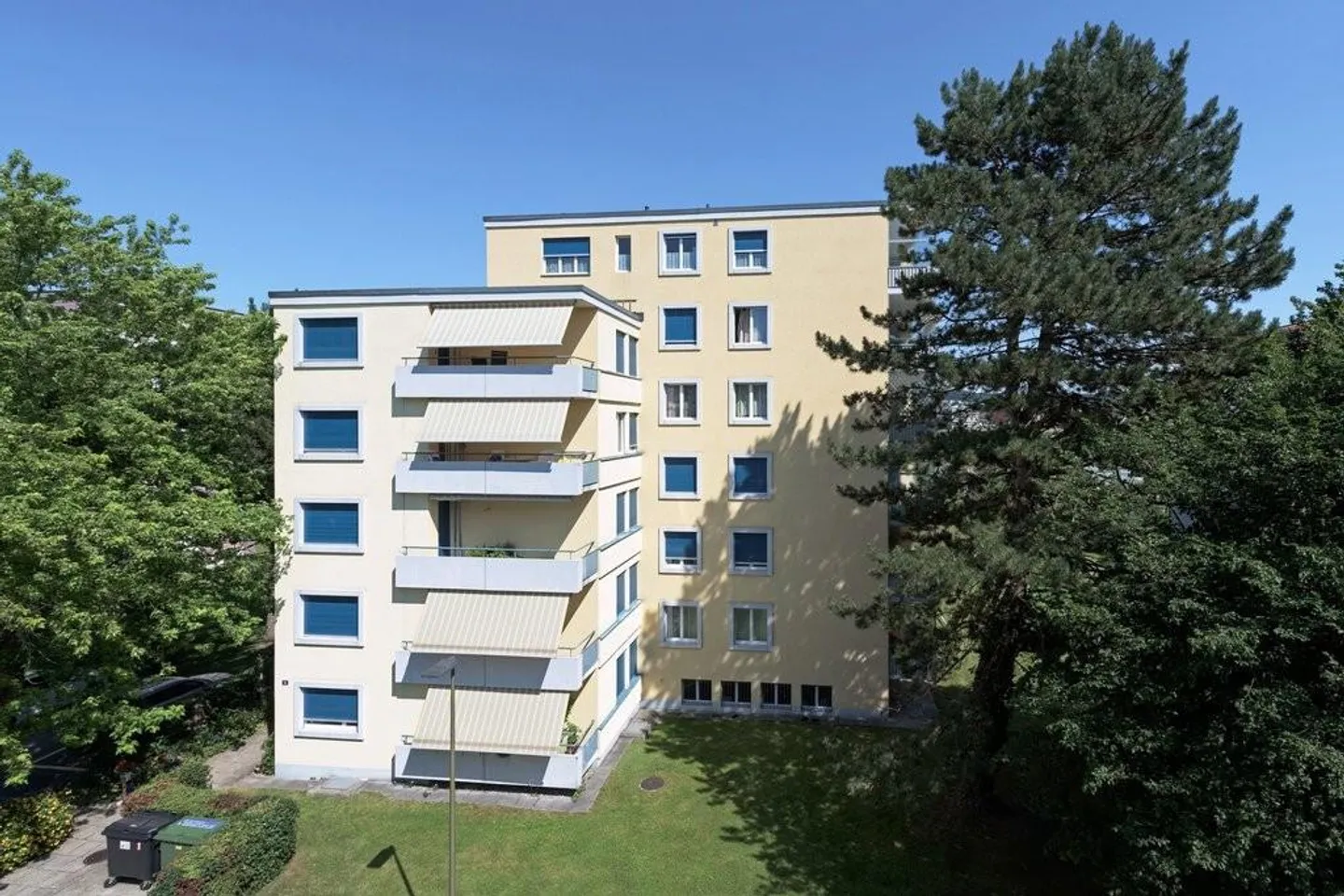 Appartement attrayant de 2 pièces avec balcon à Winterthur - Photo 1 sur 6
