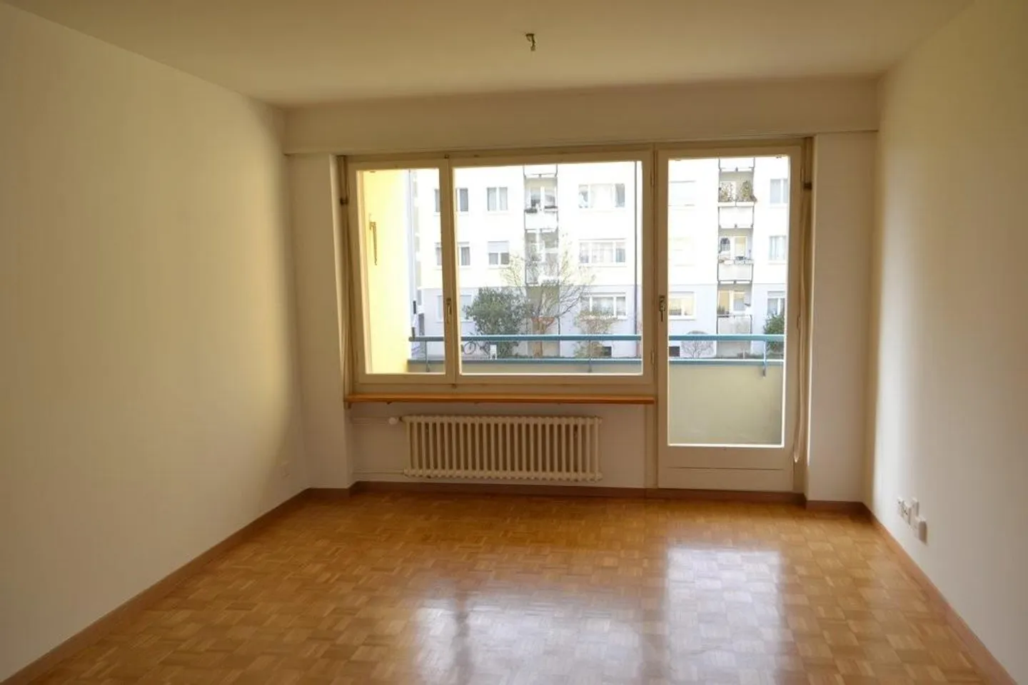Appartement attrayant de 2 pièces avec balcon à Winterthur - Photo 2 sur 6