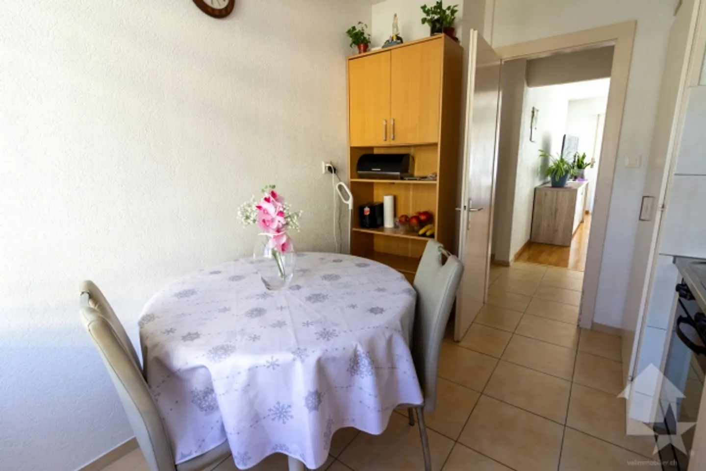 Nice 3.5-room apartment with 2 parking spaces - Photo 6 of 16