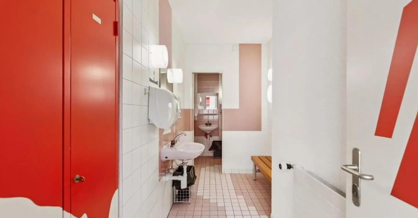 266 m² for your ideas, your team, and your growth in Laufen - Photo 8 of 9