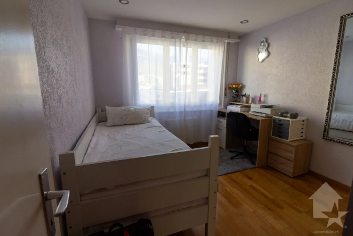 Nice 3.5-room apartment with 2 parking spaces - Photo 11 of 16