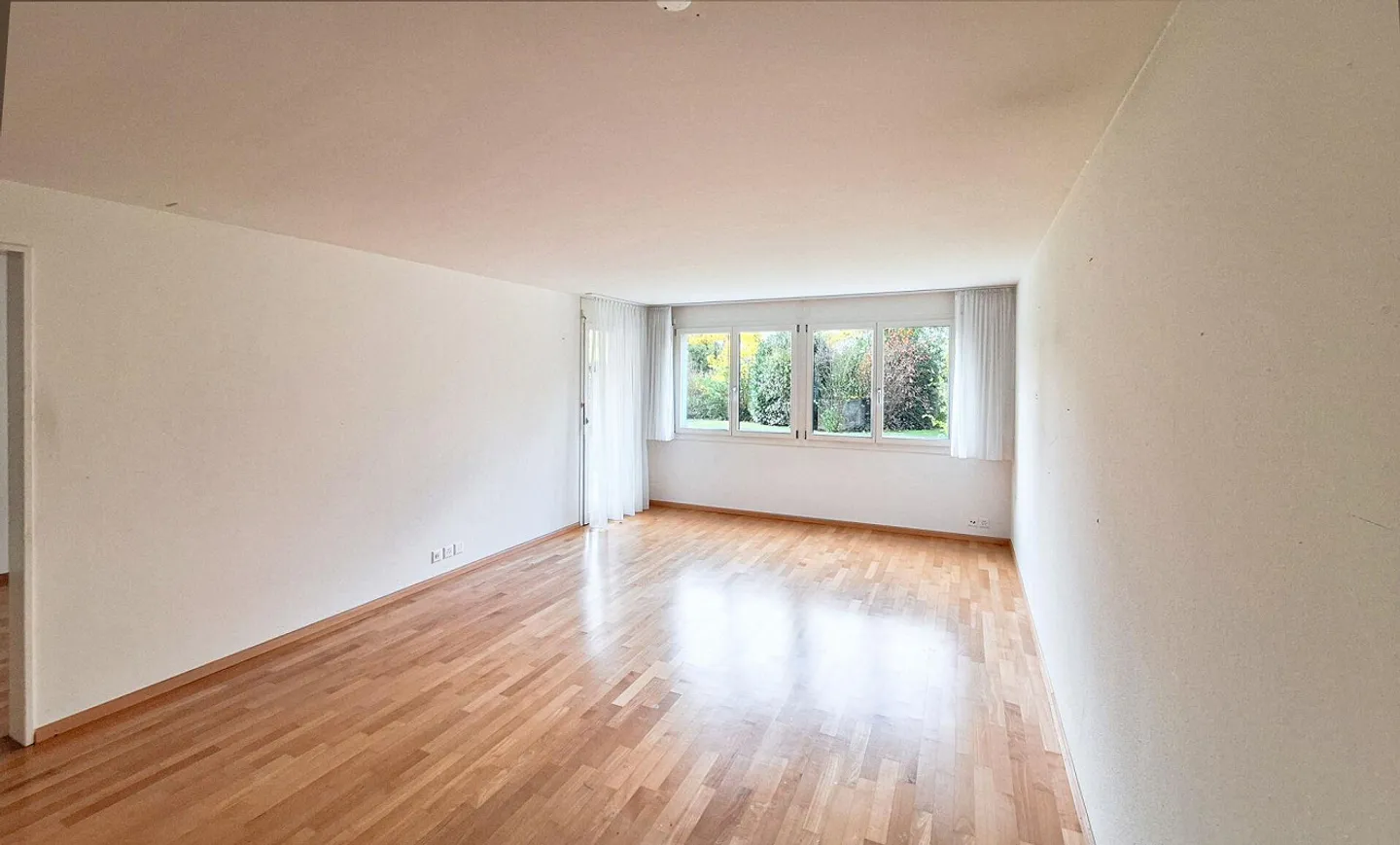 Cozy Living with Garden Share - Photo 5 of 9