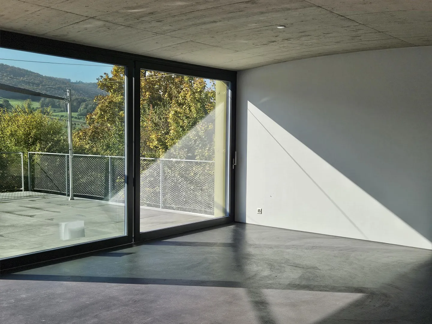 Minergie und top modern: Einfamilienhaus an sonniger Aussichtslage - Foto 4 von 14