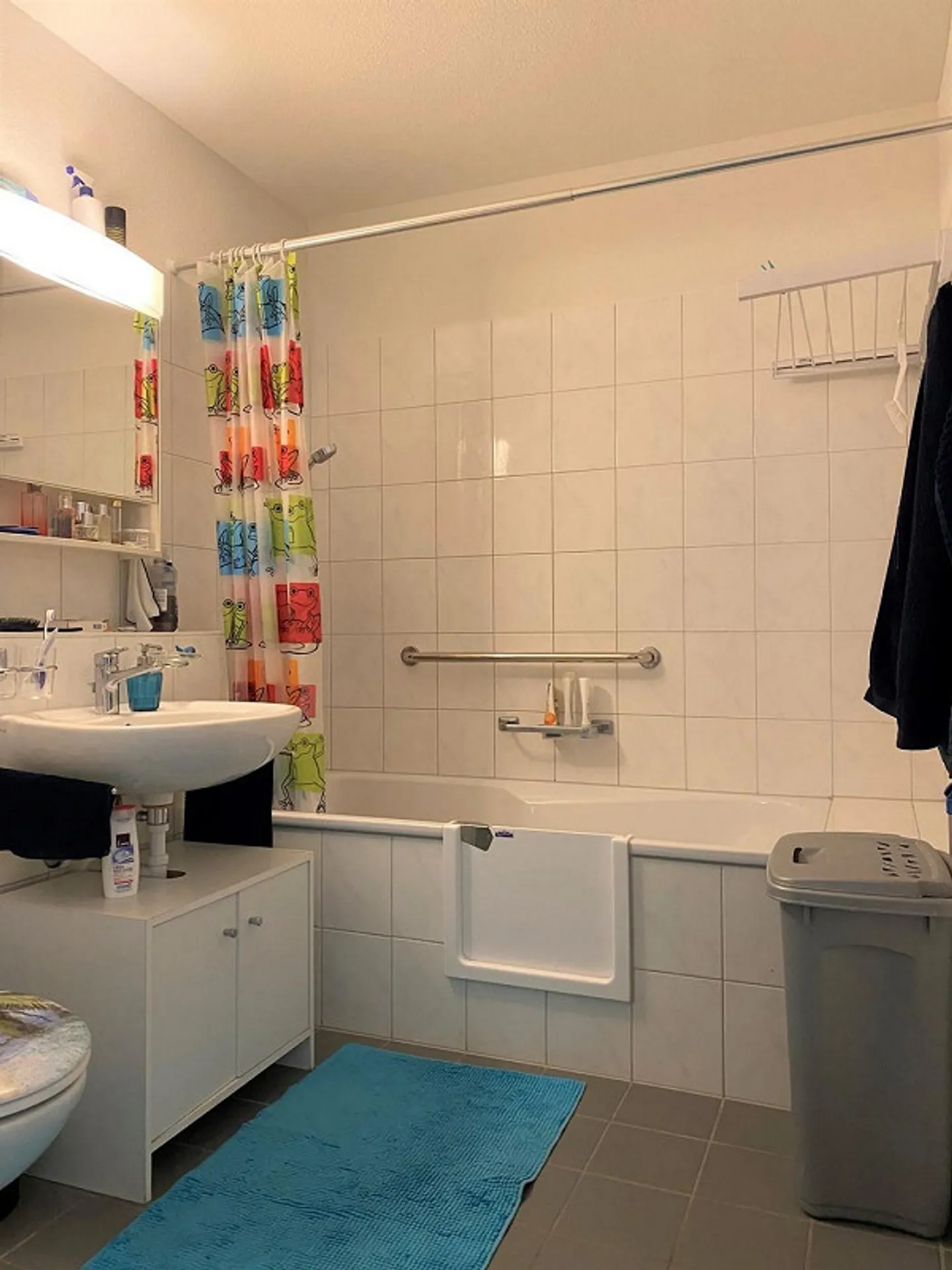Ampio appartamento di 4 ½ stanze in una posizione ideale - Foto 10 di 13