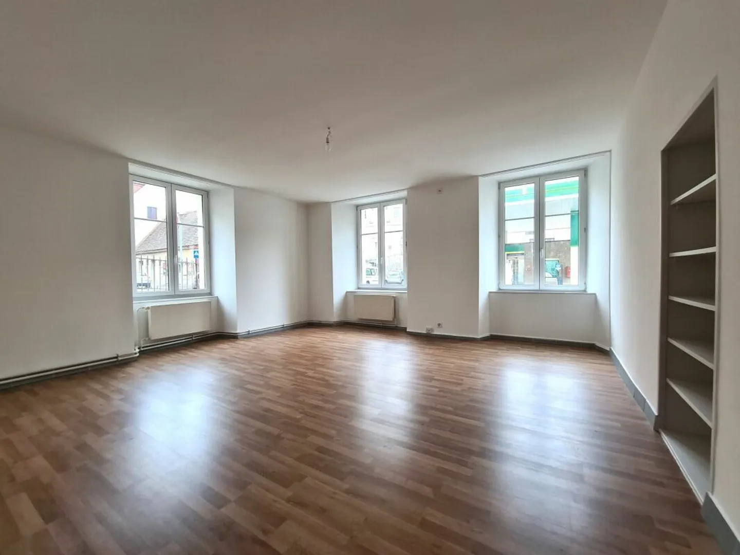 Charming Ground-Floor Apartment - Photo 1 of 6