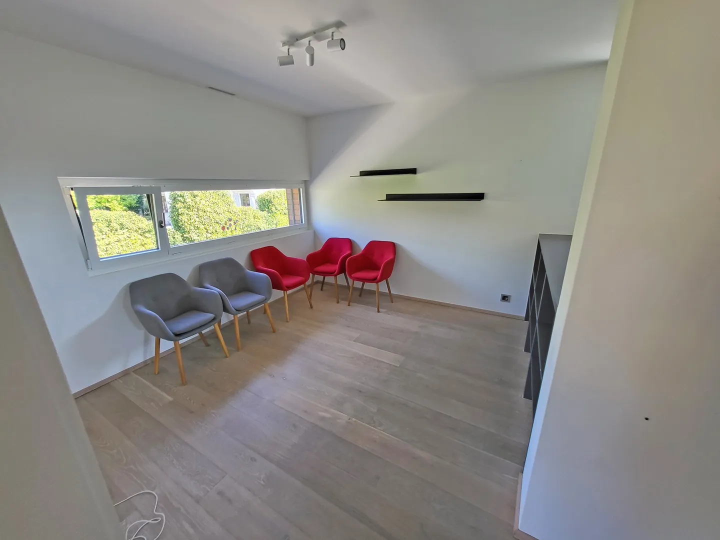 Helle Villa in Ruhiger Lage - Foto 5 von 8