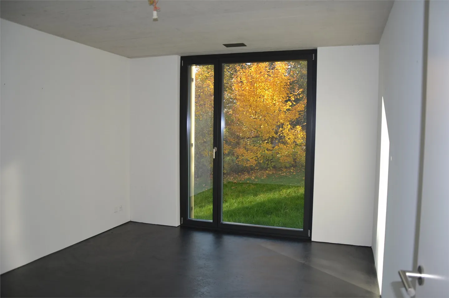 Minergie und top modern: Einfamilienhaus an sonniger Aussichtslage - Foto 10 von 14