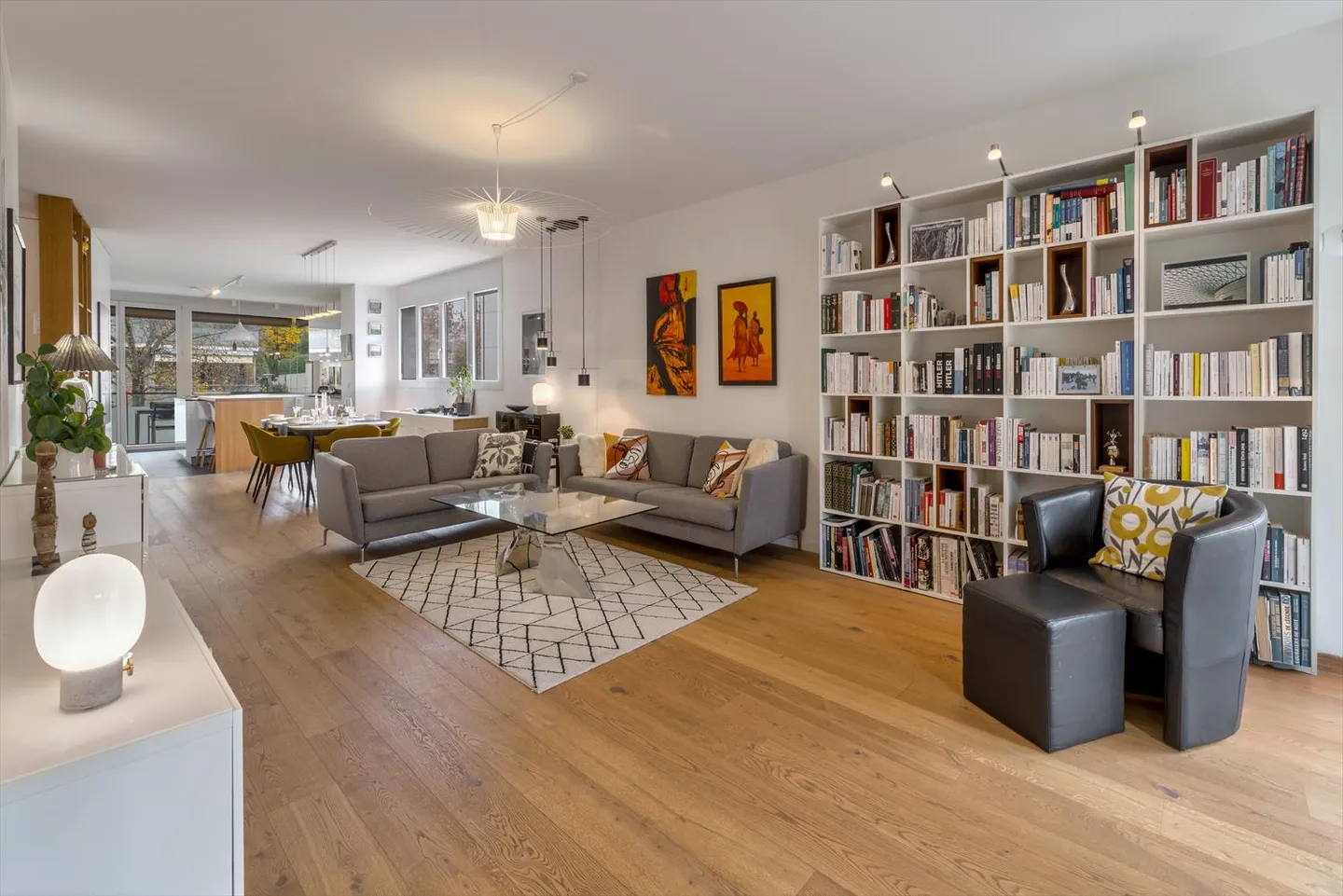 6-room apartment - Photo 2 of 11