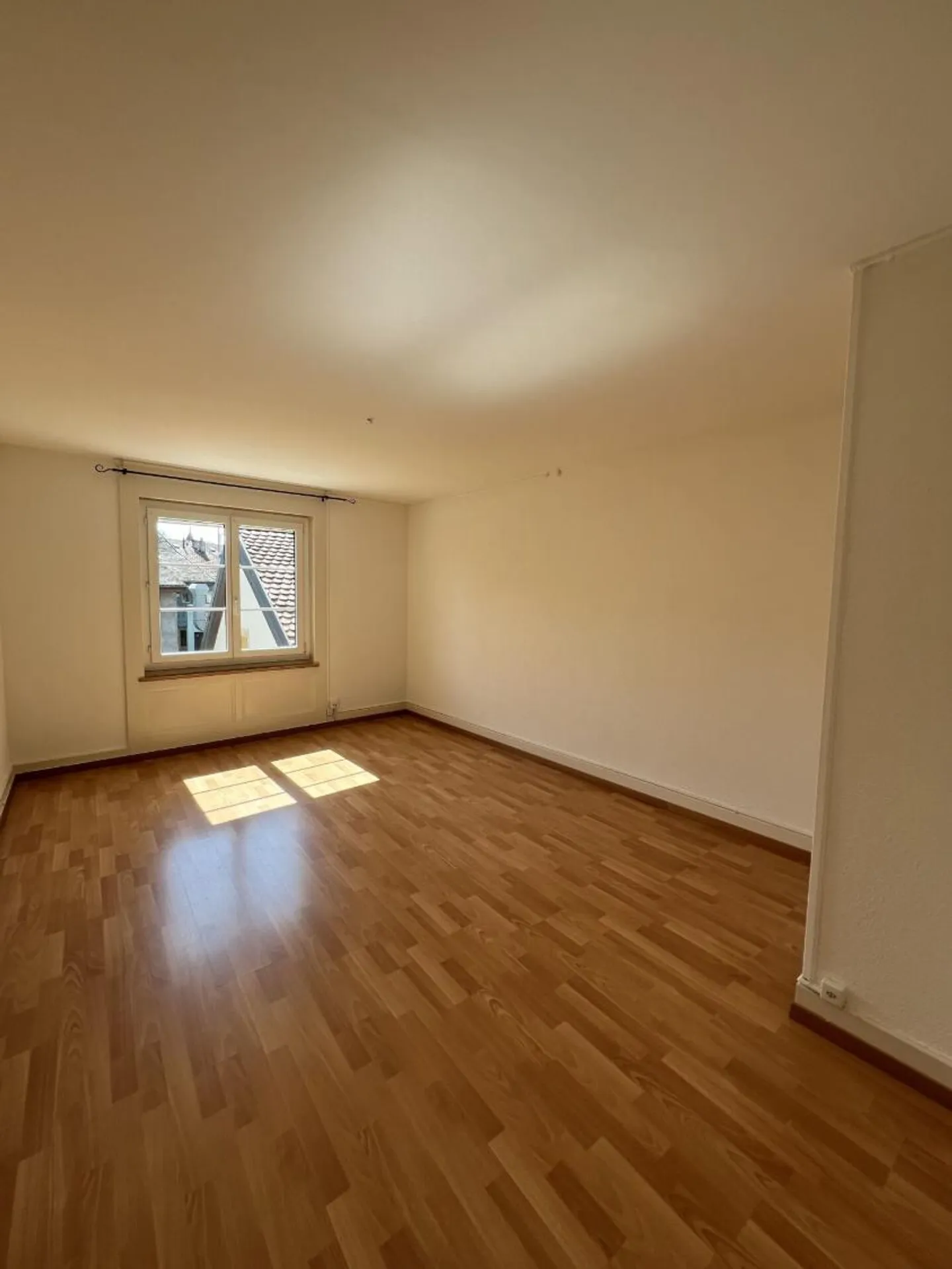 4 Room Apartment - Yverdon-les-Bains - Photo 4 of 10