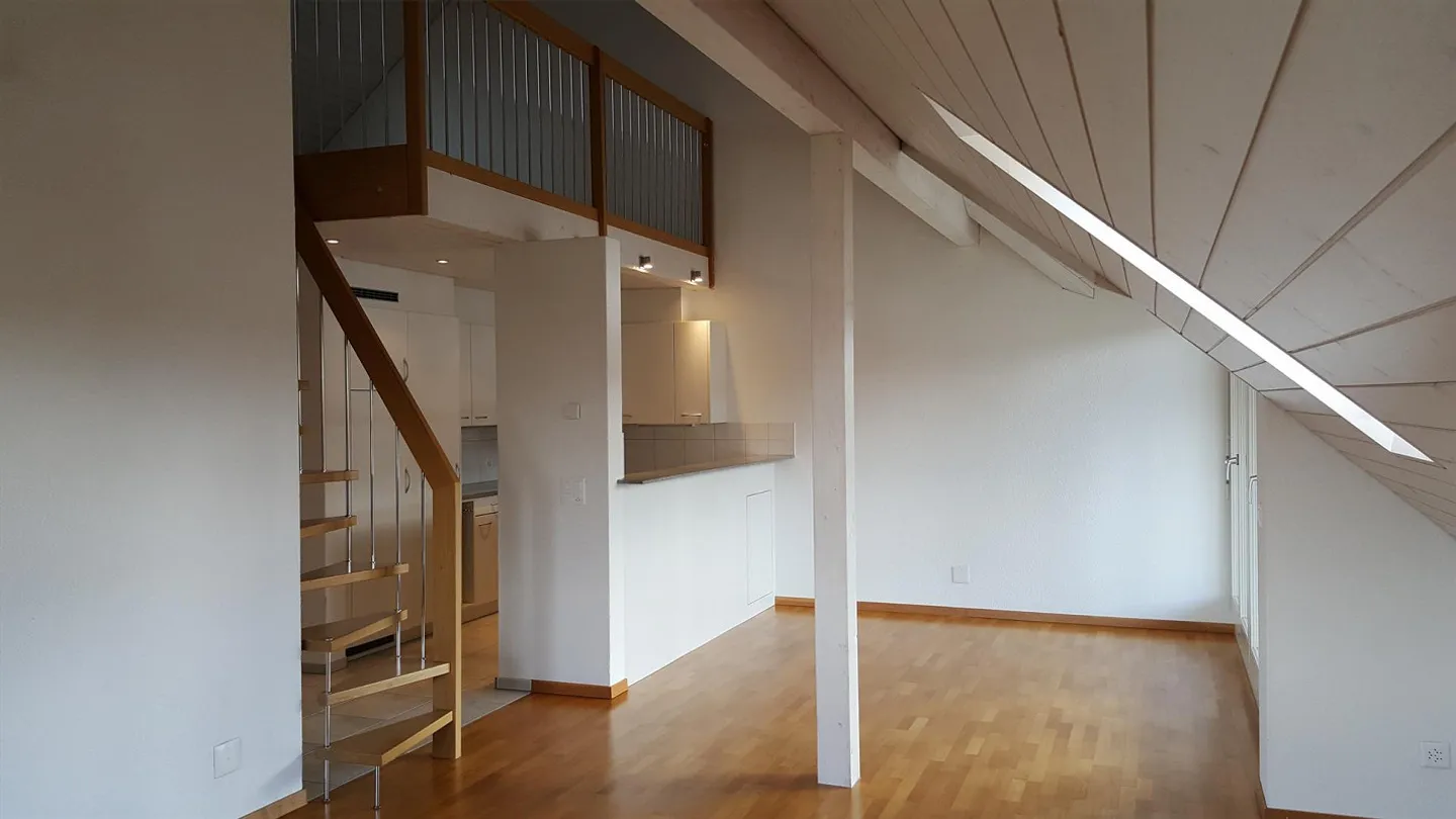 Schöne, helle Dachmaisonettewohnung - Foto 1 von 8