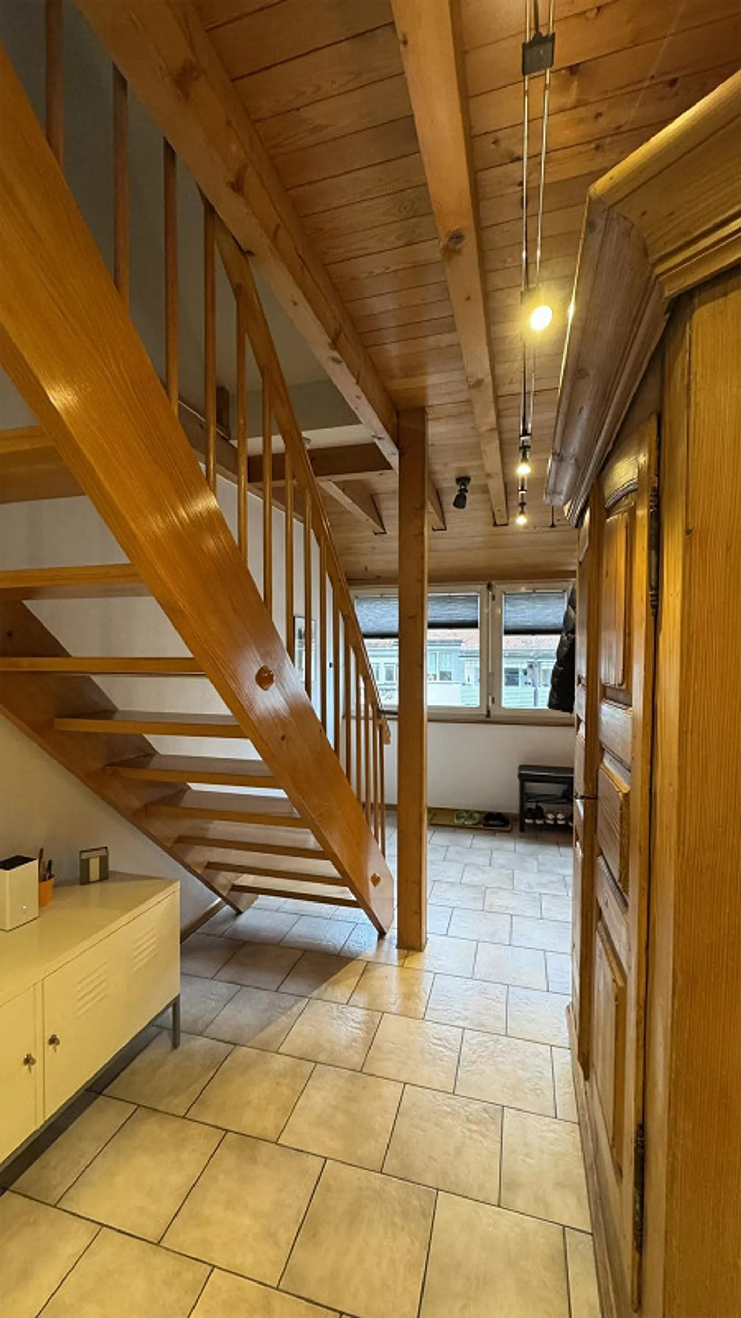 Grosszügige 4.5-Zimmer Maisonettewohnung im Dorfzentrum von Arlesheim - Foto 7 von 11