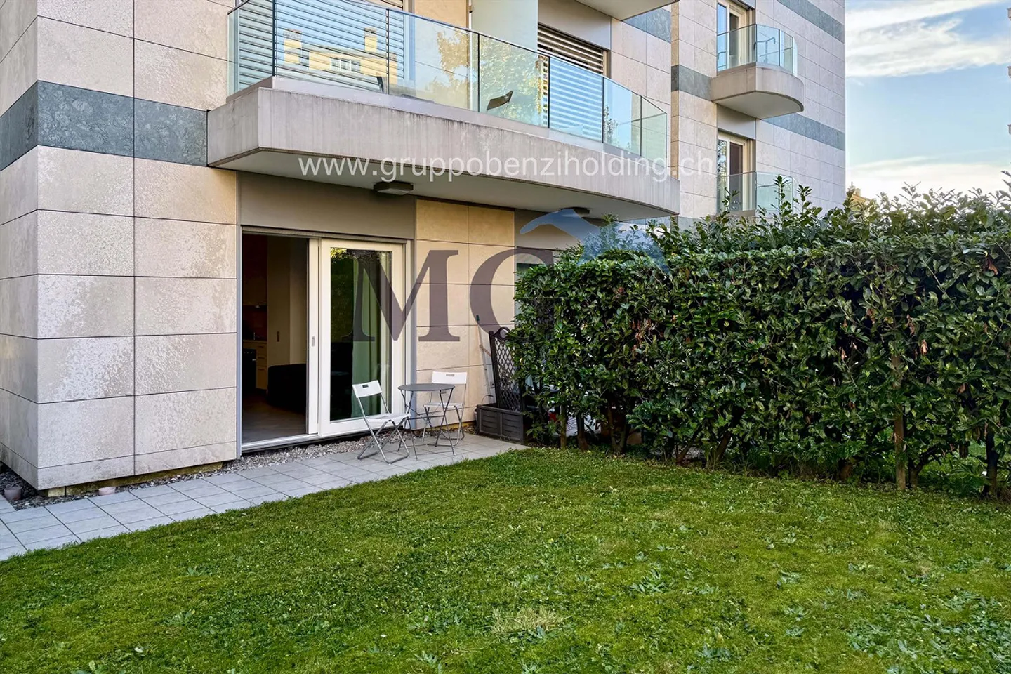 Apartment with garden a few steps from Lake Lugano - Photo 2 of 17