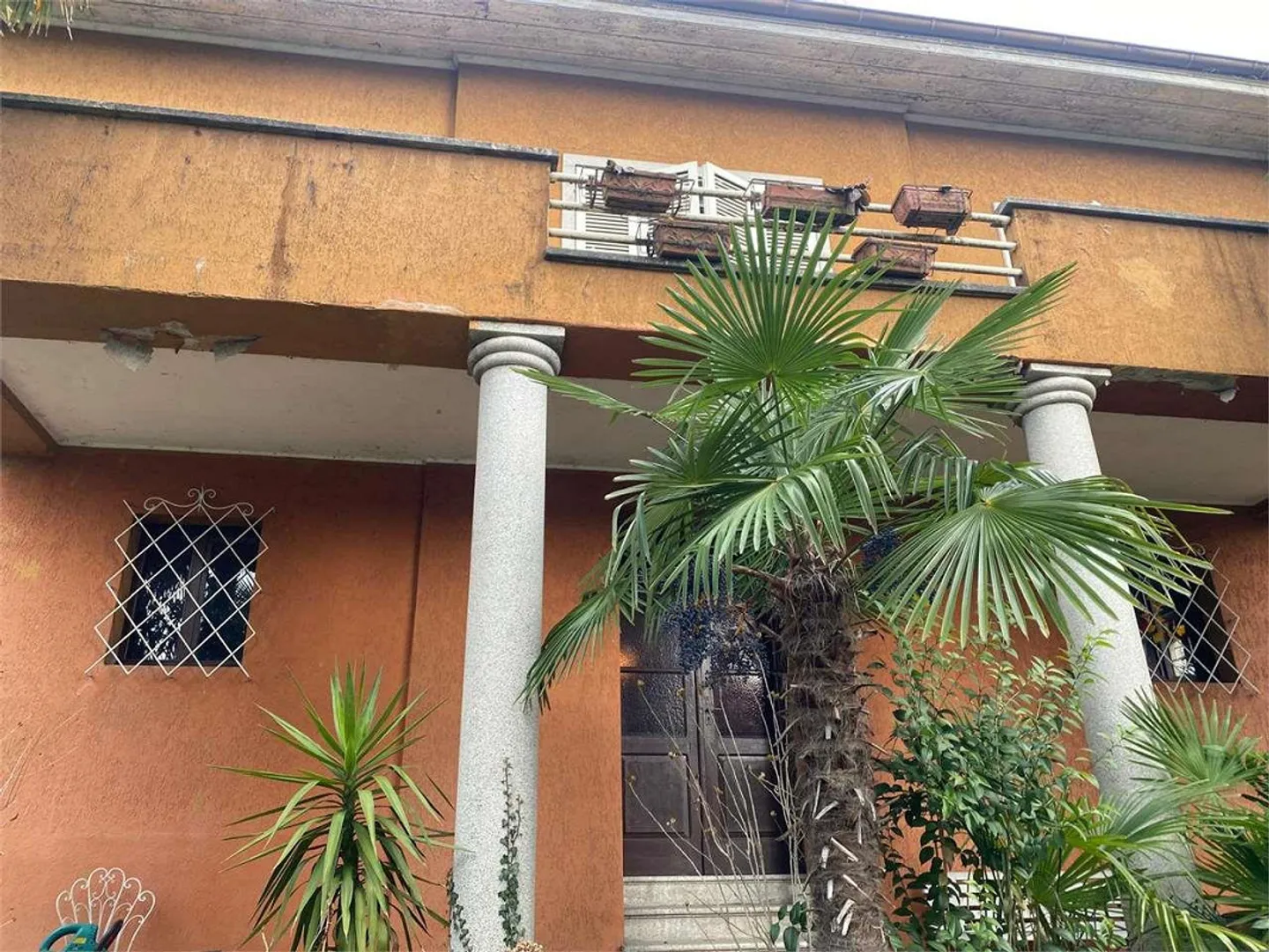 Elegant 1960s Ticinese House to Renovate - Photo 3 of 13