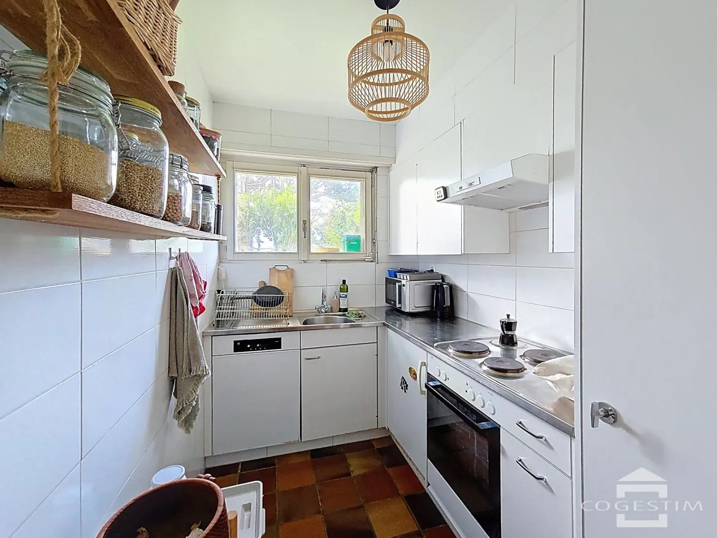 Charmant Appartement Rénové - Photo 8 sur 12