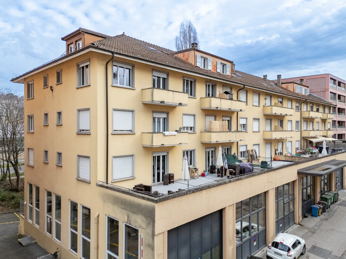 Appartamento 4 locali - Foto 1 di 8