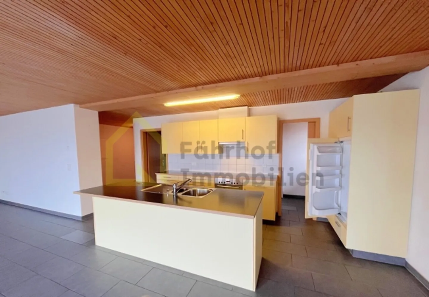 Appartement Familial Lumineux avec Ascenseur & Balcon - Photo 1 sur 10