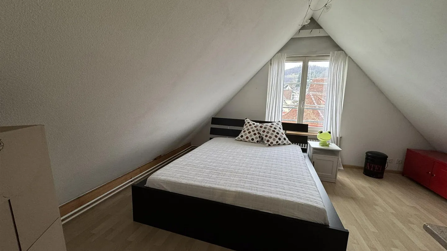 Grosszügige 4.5-Zimmer Maisonettewohnung im Dorfzentrum von Arlesheim - Foto 10 von 11
