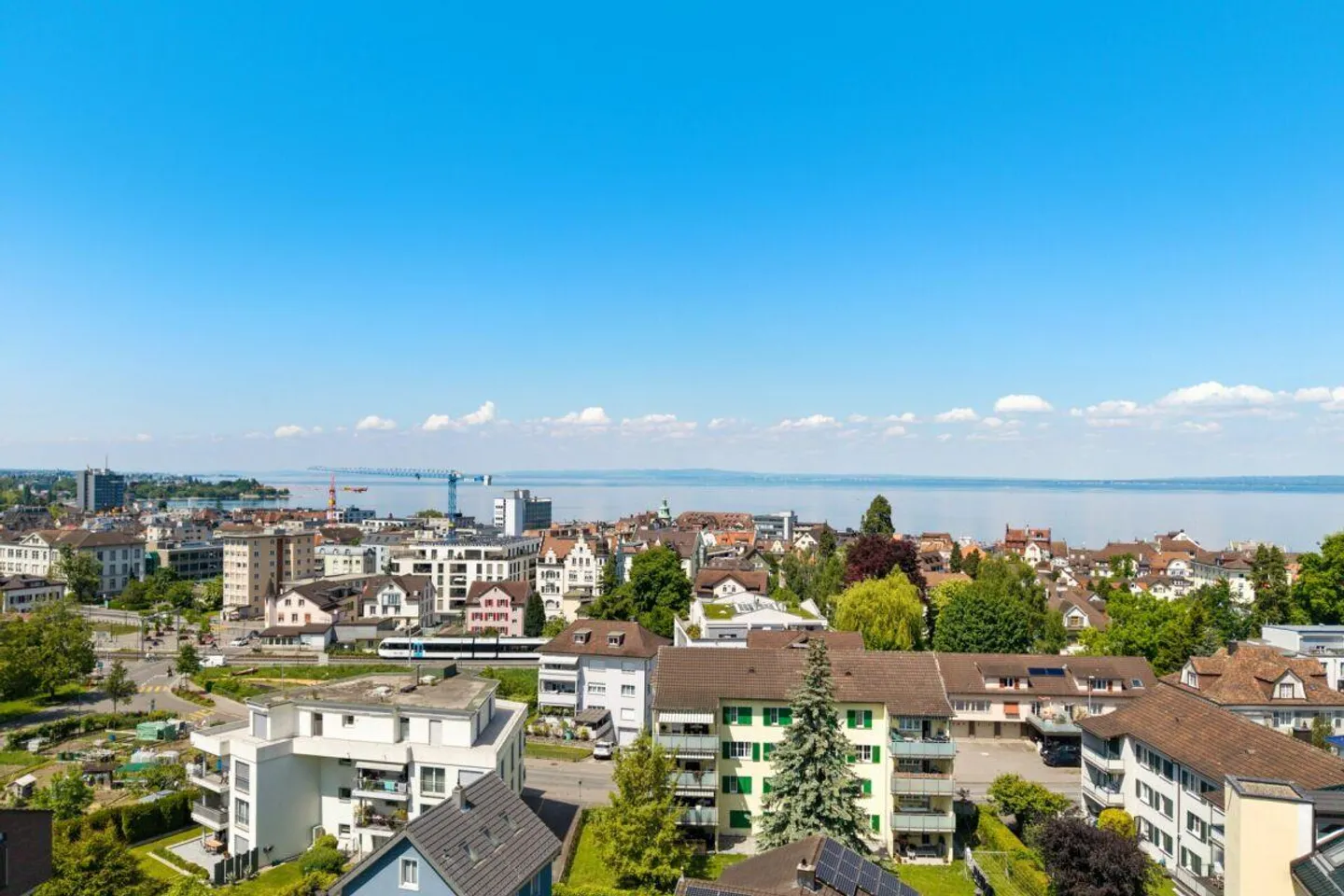 Baugrundstück an zentraler Lage mit  Seepanorama - Foto 5 von 5