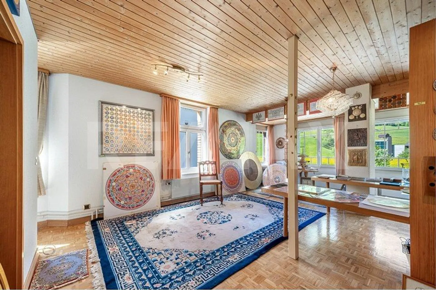 Residential and Commercial Building in Glarus - Photo 13 of 13